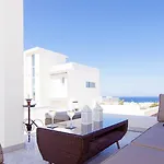 Spathele * Paralimni